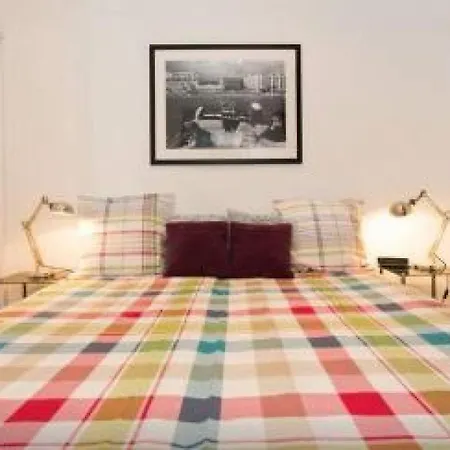 شقة Sleeps 4 Air Con Wifi كان